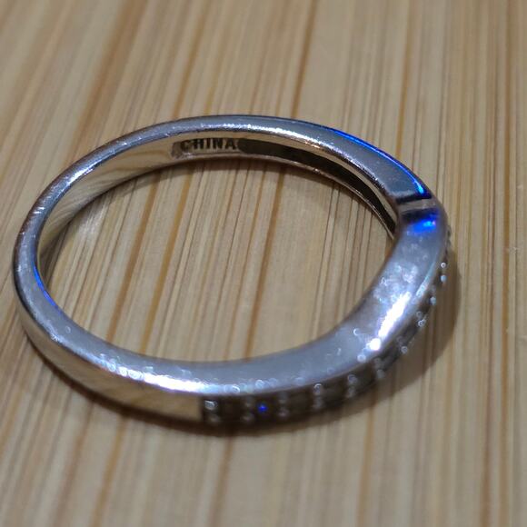 Diamonique Sterling Silver with Clear CZs Size 9 - Picture 4 of 4